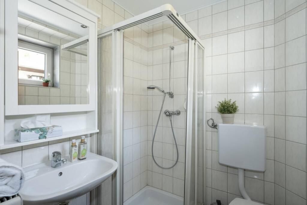 Pörtschach am Wörthersee Schoenes Ferienhaus Mit Garten מראה חיצוני תמונה